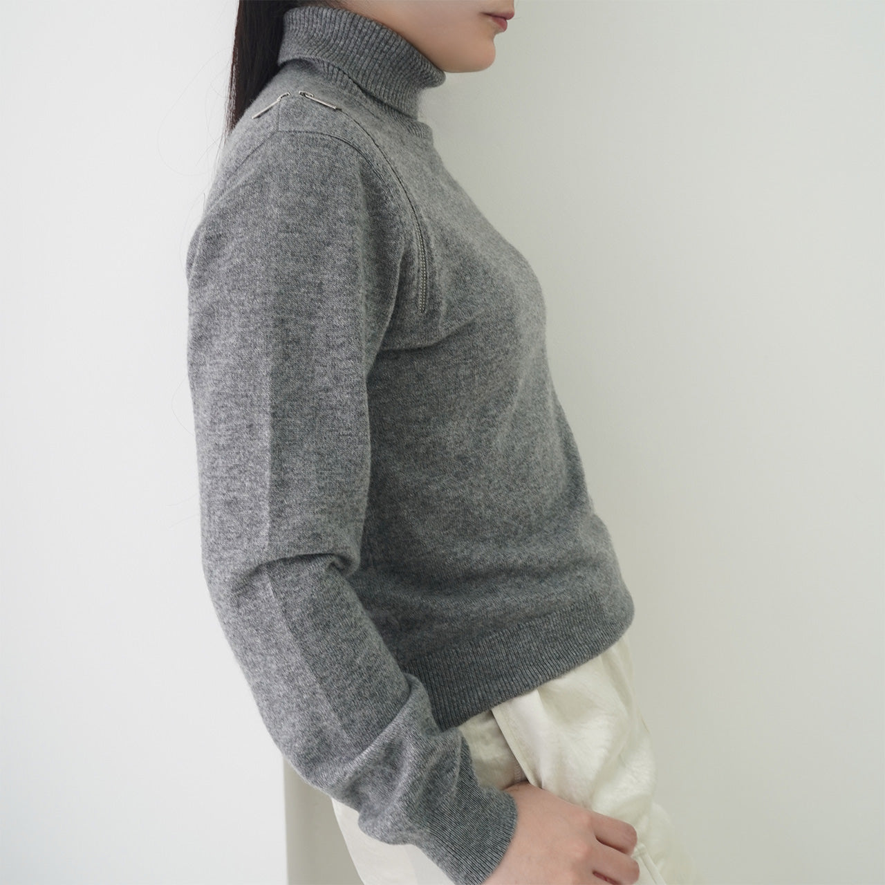 Cashmere Shoulder-zip Sweater