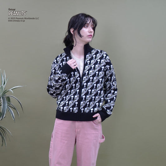 【PEANUTS × CASHYAGE】総柄ZIPセーター