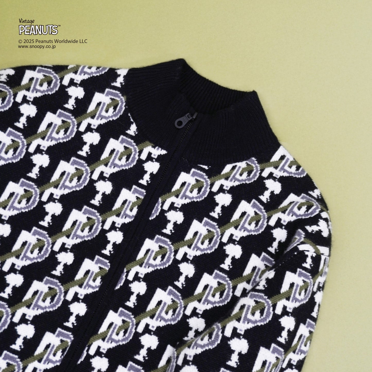 【PEANUTS × CASHYAGE】総柄ZIPセーター