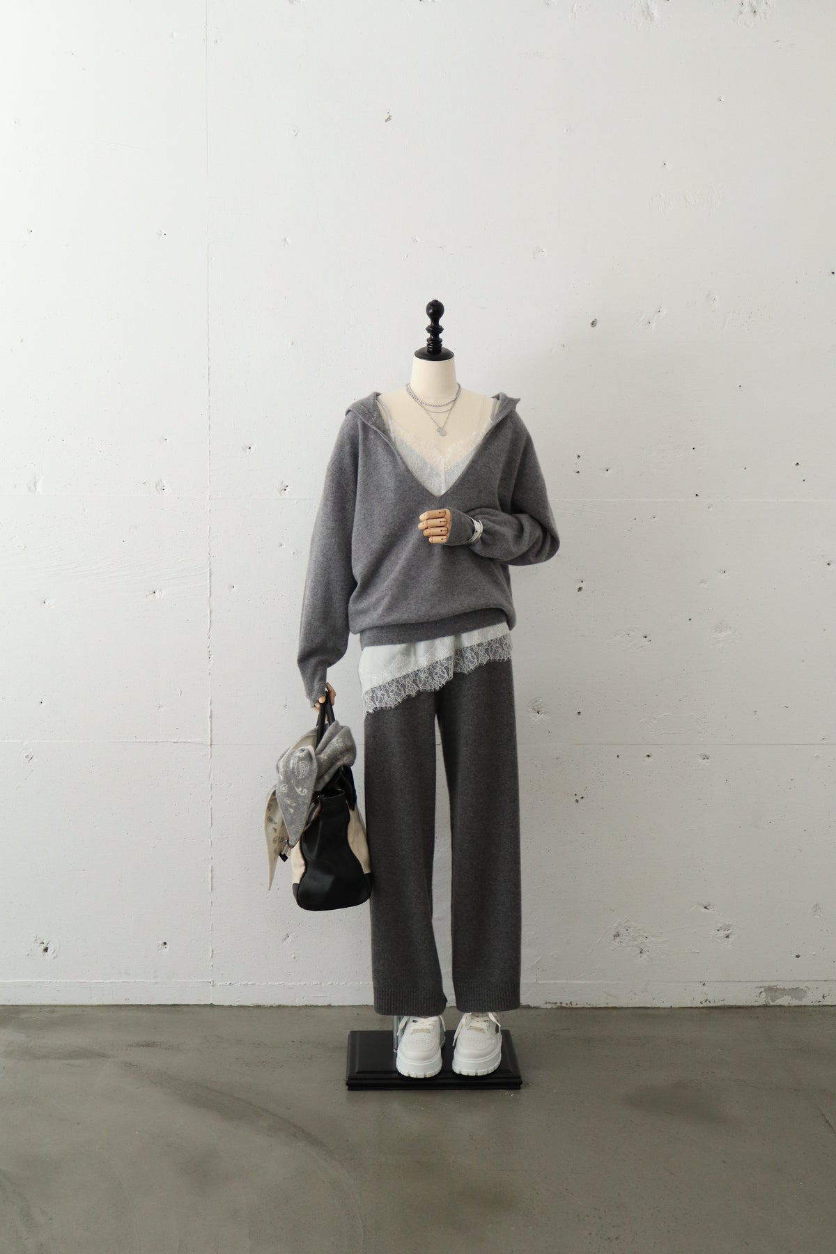 カシミヤ100％ サイドリブ切替ワイドパンツ